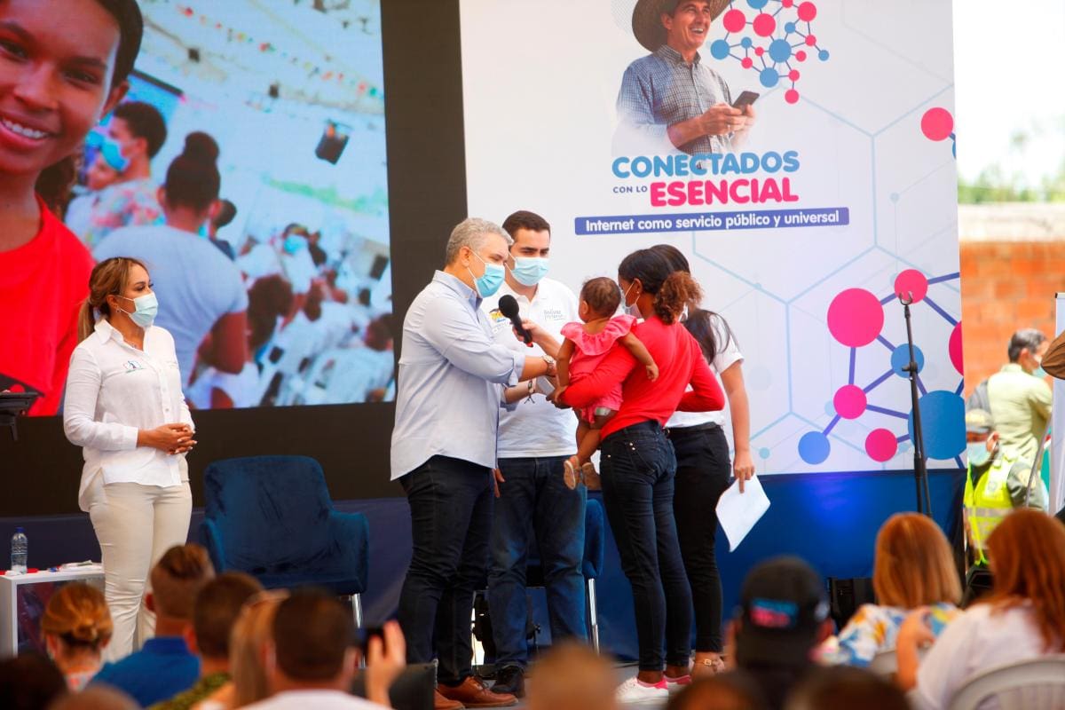 “Hoy tenemos internet y oportunidades para todos”: Iván Duque