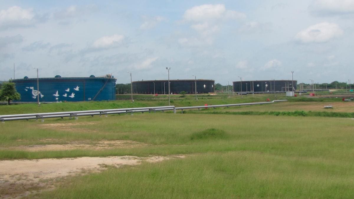 Tanques de almacenamiento de crudo del Terminal de Ocensa, en Coveñas (Sucre). // HFA - EL UNIVERSAL