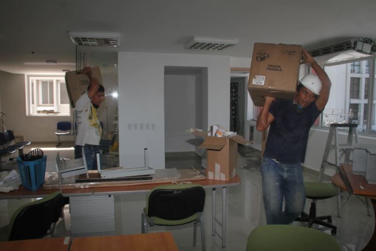 En los próximos días continuará la mudanza de la oficina de Control Interno y Secretarías de Hacienda y Planeación, al nuevo edificio Óscar Díaz-El Universal
