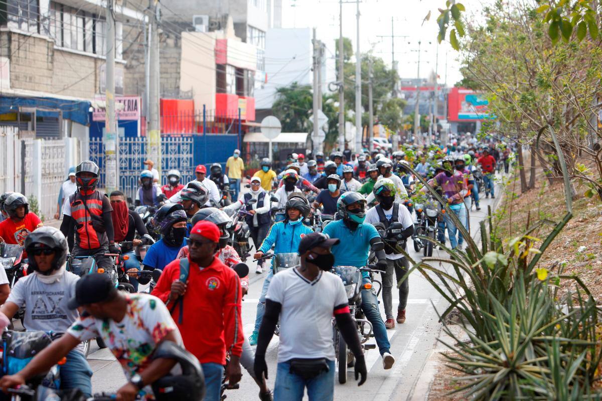 Pese a protesta de mototaxistas, nuevo decreto para motos sigue firme