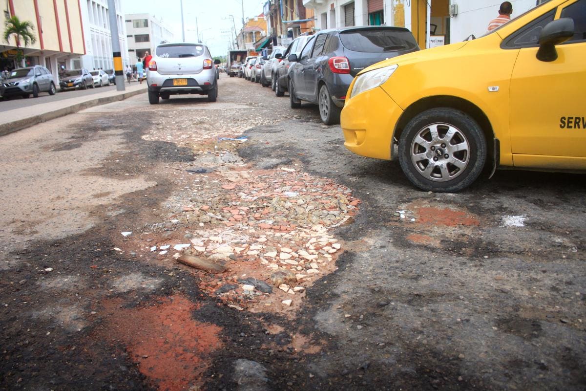 ¡Preocupante! Siguen las quejas por el estado de la avenida Daniel Lemaitre