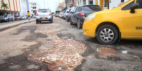¡Preocupante! Siguen las quejas por el estado de la avenida Daniel Lemaitre