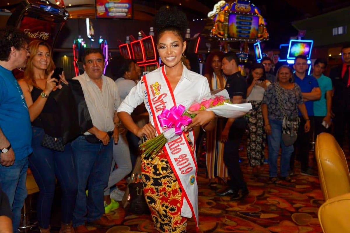 Elisa Torrente, de María Auxiliadora, es la Reina Casino Río 2019