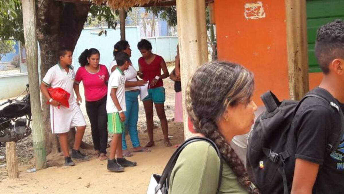 Los 90 estudiantes de bachillerato intoxicados fueron trasladados a Montería.