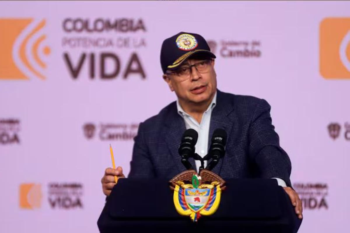 Magistrados del CNE radican proyecto de formulación de cargos contra Petro y Roa