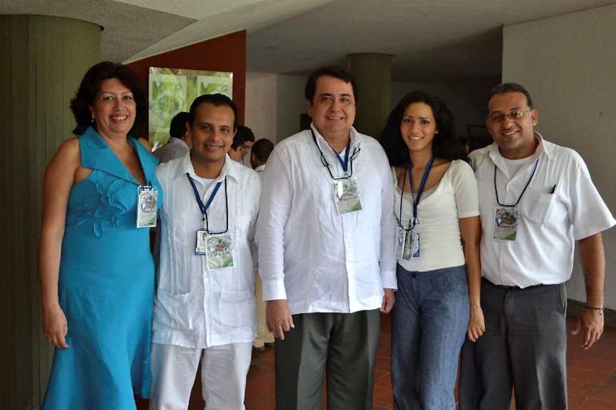 María Piedad Mejía, Elkin Díaz, el rector del Altair, Amet Ordosgoitia, Laura Carmona y Giovanni Mafiol.