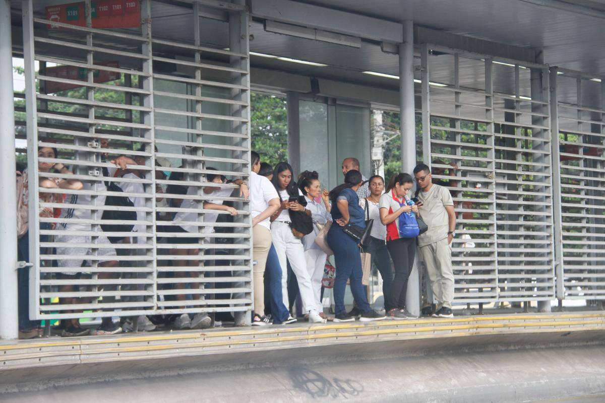 ¿Cuáles son las mayores limitaciones que enfrenta Transcaribe?