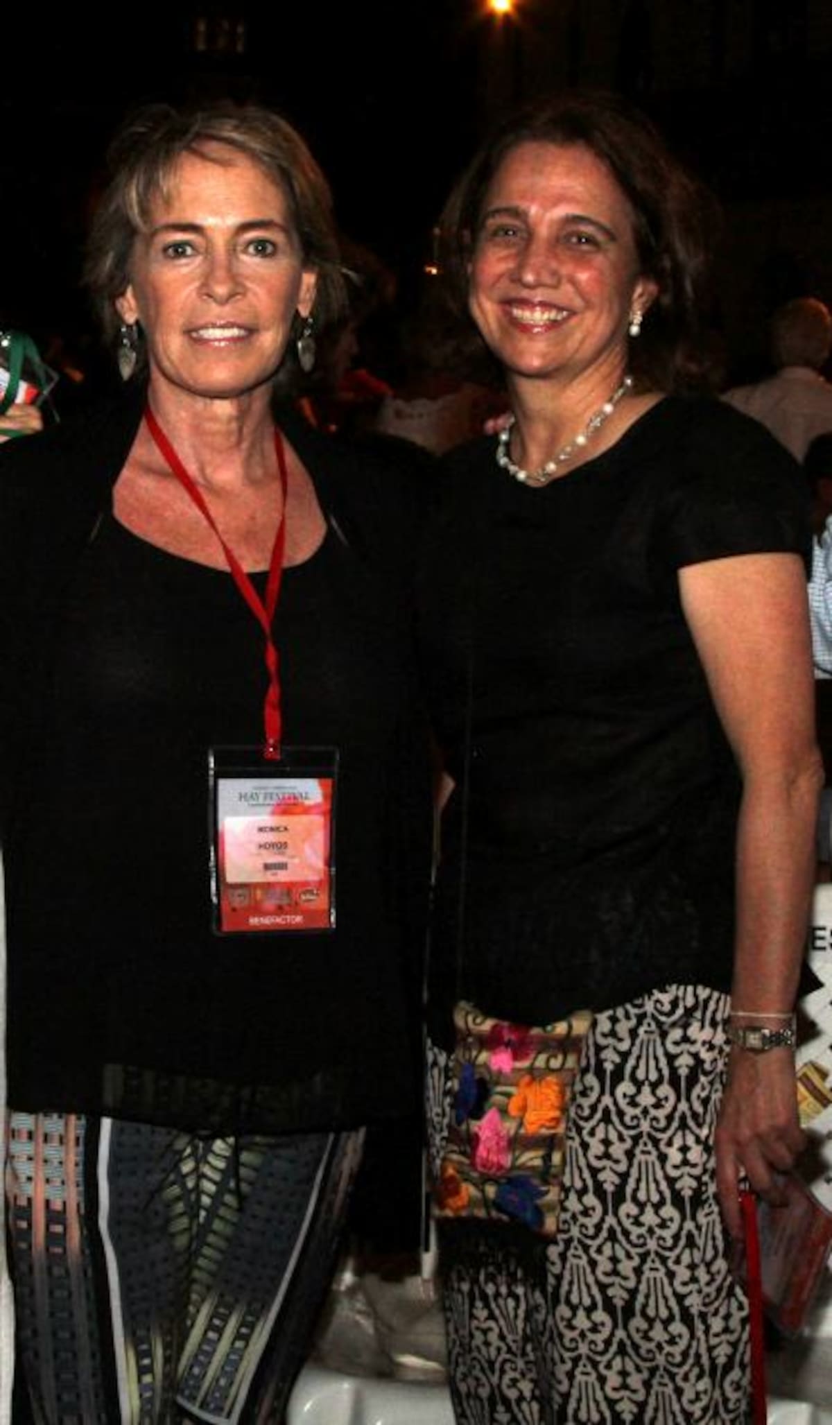 Mónica Hoyos y Ana Milena Muñoz.