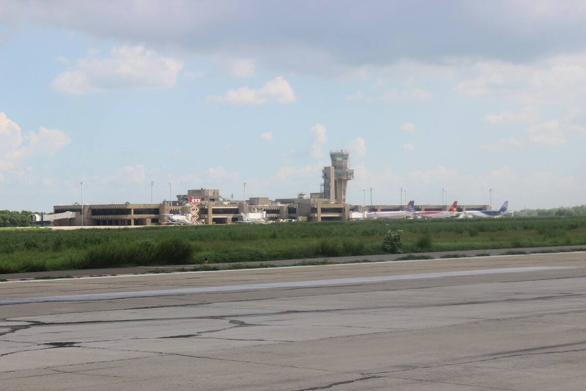 Aeropuerto Internacional Ernesto Cortissoz de Barranquilla. Colprensa