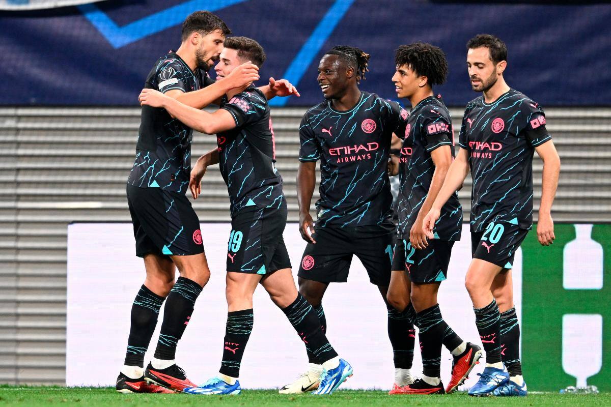 Champions: Julián Álvarez entierra el bache del City