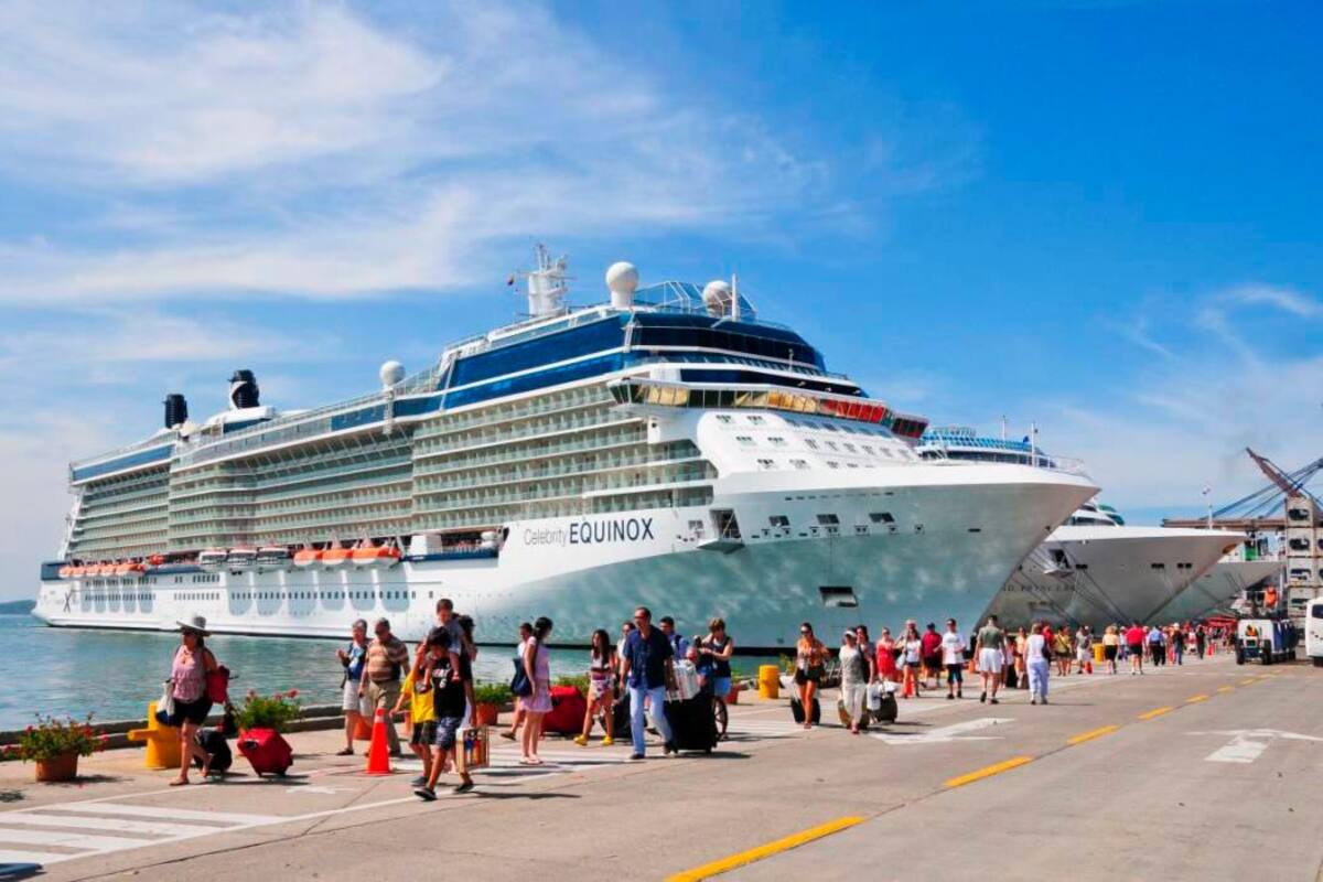 Presidente Petro destaca aumento de turistas extranjeros a Cartagena