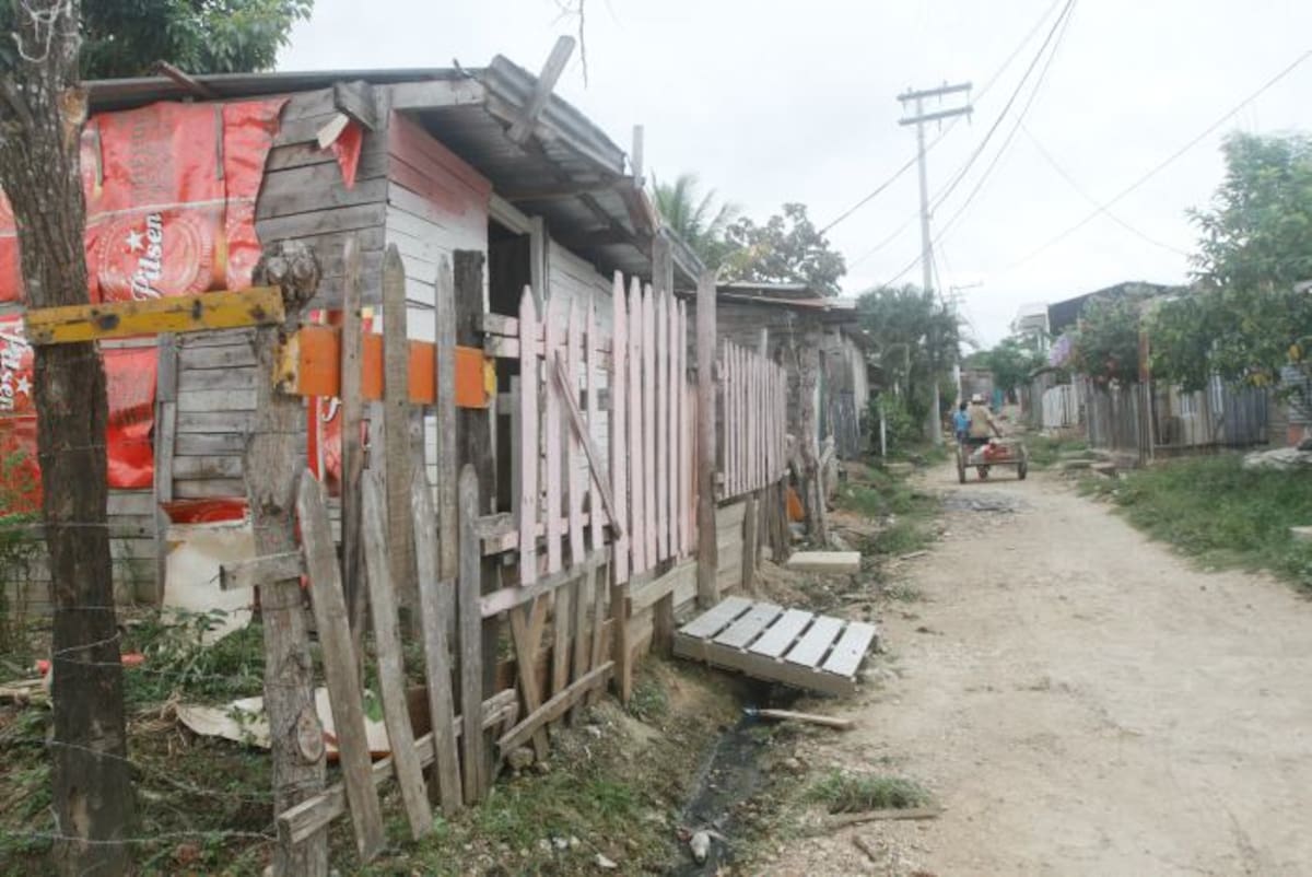 Según el informe Cartagena tiene un 29,2% de población pobre por ingresos. JULIO CASTAÑO-EL UNIVERSAL