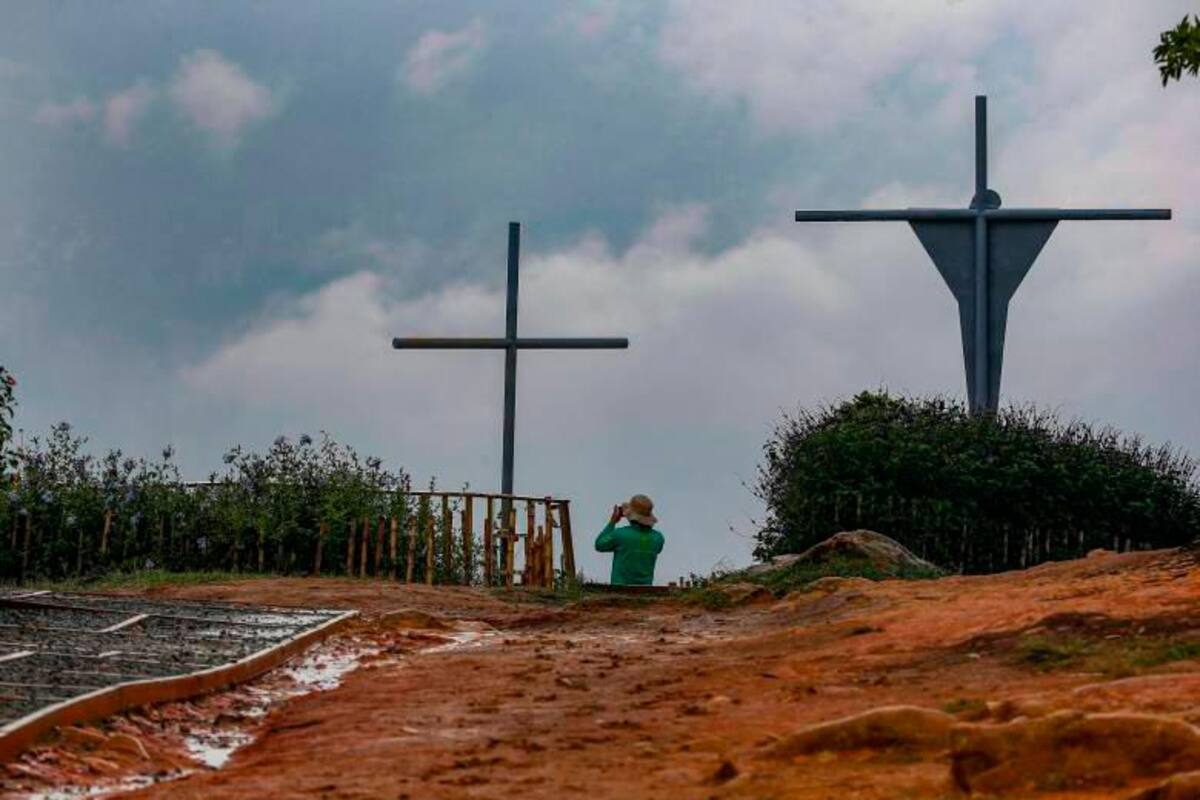 Asesinan a un extranjero por robarle: lo golpearon y lo tiraron de un cerro