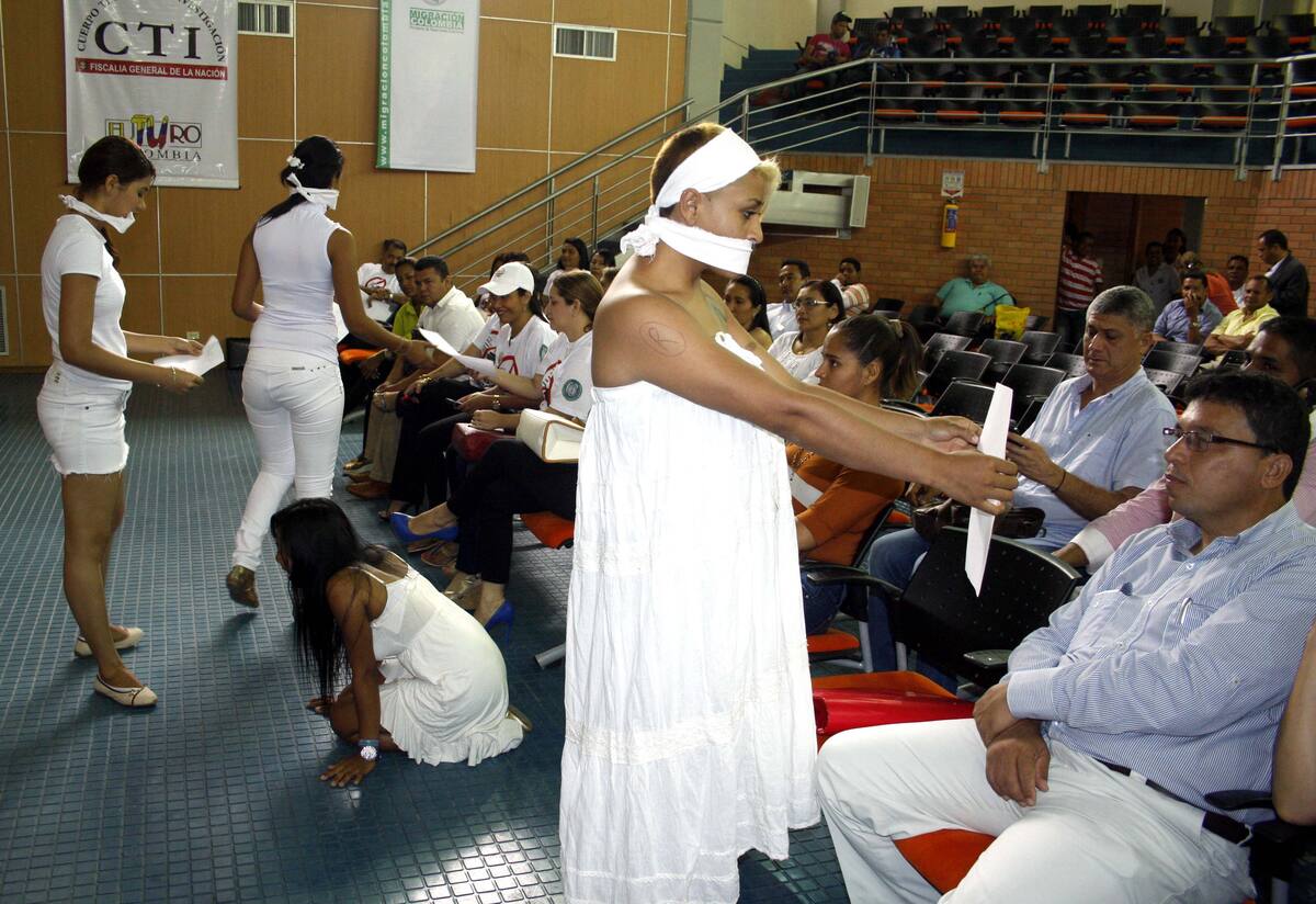 “Contra la trata de personas, no hay trato” es la campaña que lanzaron ayer en el auditorio de la Gobernación. Manuel Santiago Pérez - El Universal