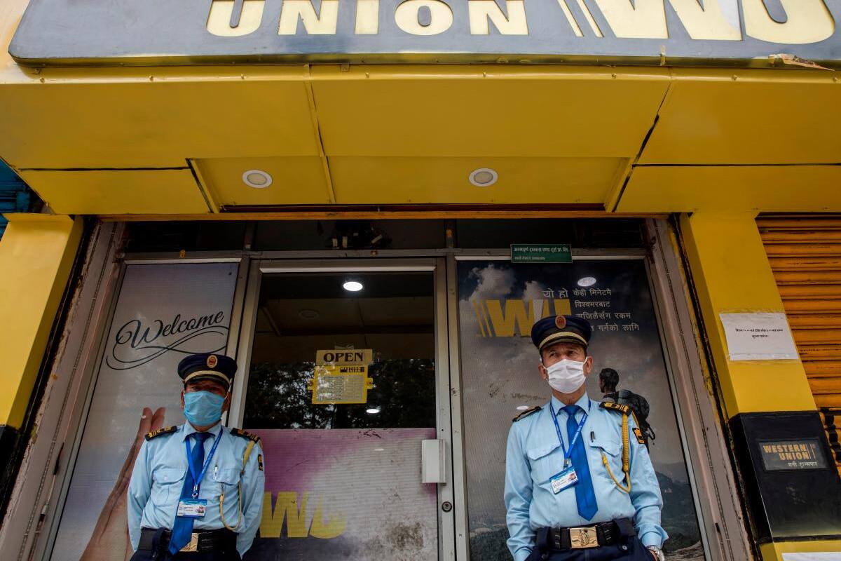 Western Union suspende todas sus transacciones a Afganistán