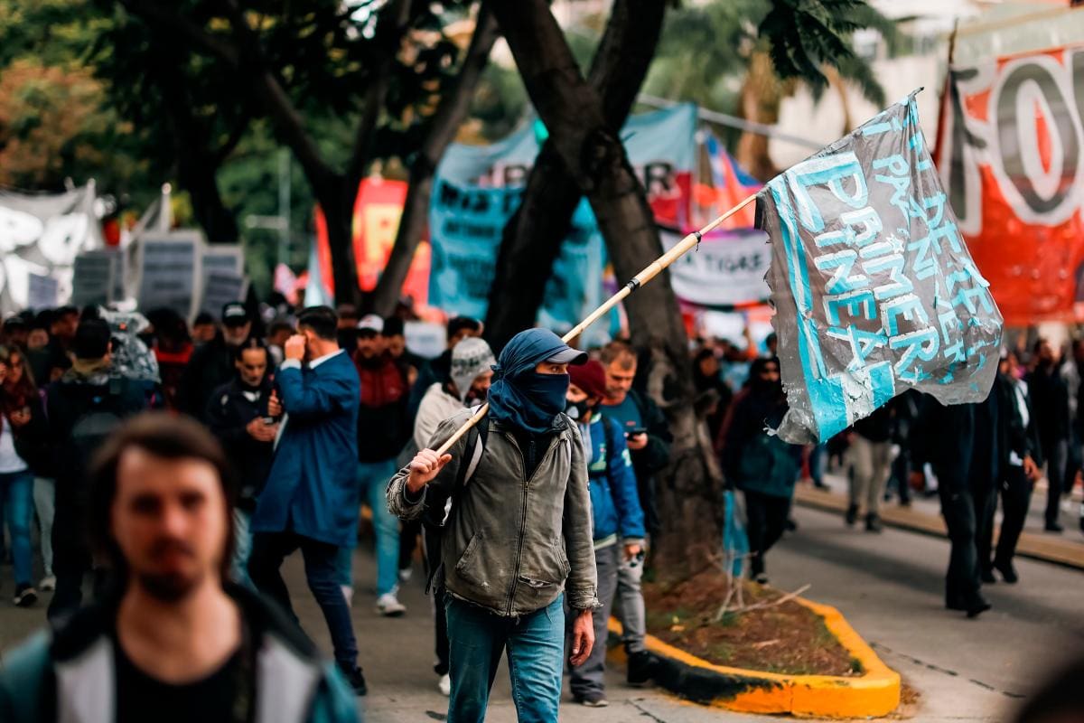 Organizaciones marchan cerca de la casa de Milei, ¿a qué se debe?