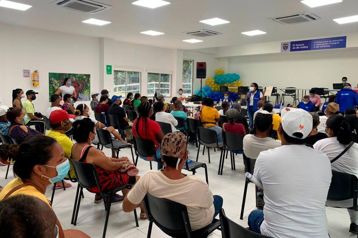 Víctimas de Bolívar reciben $1.200 millones en indemnización