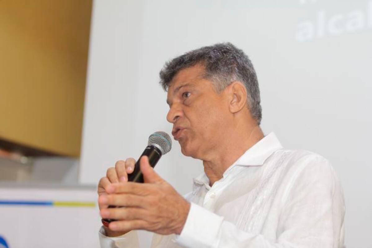 “Bolívar no puede seguir dominado por tres clanes políticos”: Múnera