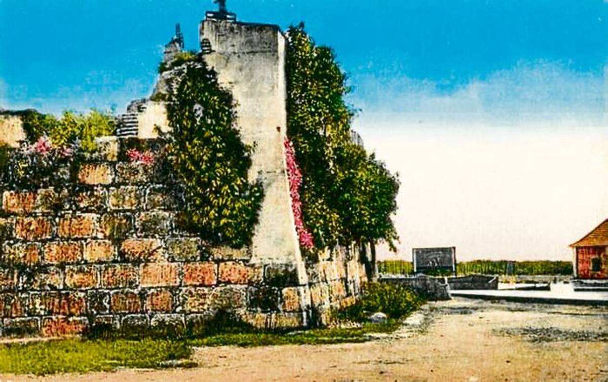 1909: Baluarte de San Pedro Mártir.