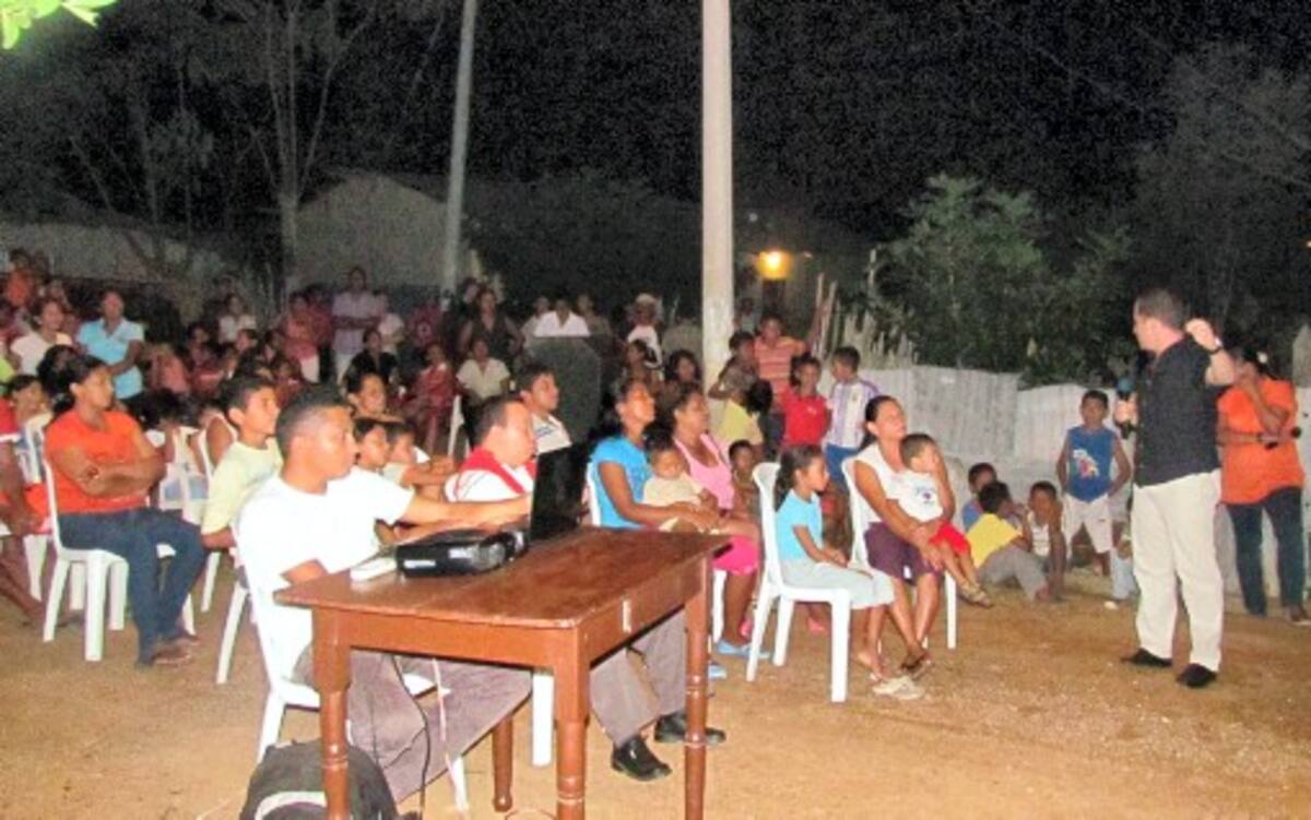 Consejo Comunal en el barrio Colombia de Sincé. CORTESÍA/
