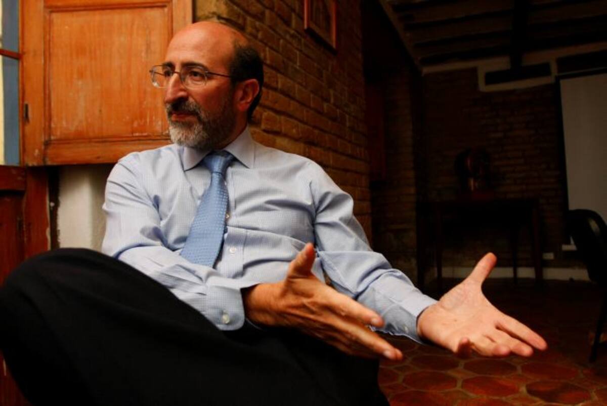 El senador Juan Lozano califica a esa situación “como una vergüenza”, dado que ya es abril y los uniformados no han tenido derecho al ajuste. Mindefensa asegura que recursos están listos. COLPRENSA
