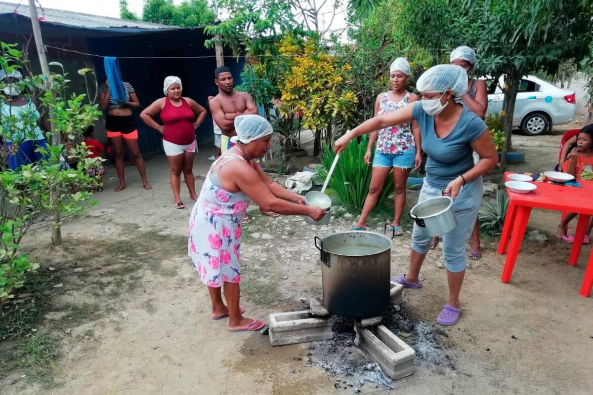 El ‘Sancochatón’, una labor social que se toma los barrios