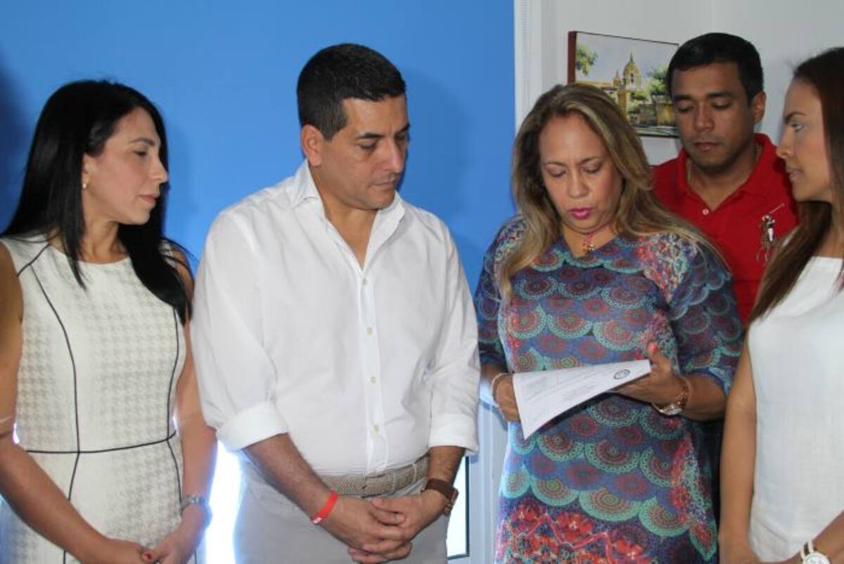 Dumek Turbay recibió su credencial que lo certifica como gobernador de Bolívar para el período 2016-2019. EL UNIVERSAL