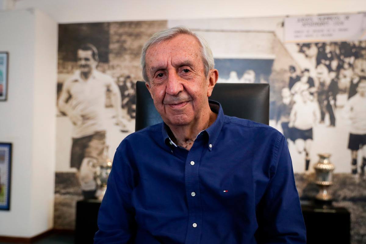 Murió reconocido periodista que cubrió 15 mundiales de fútbol