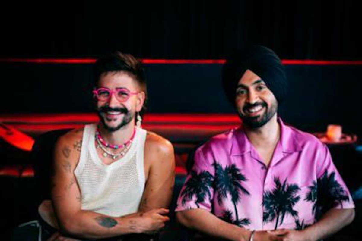 Camilo “Palpita” al lado de una estrella de Bollywood