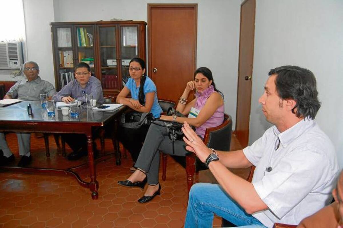 El secretario de Planeación Municipal, Roberto Uparela Brid, presidió el Comité de Estratificación Socioeconómica del Municipio.