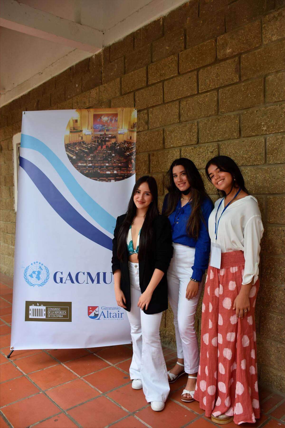 Karen Zuluaga Montes, Isabella de Arco Lenis y Sofía Torres.