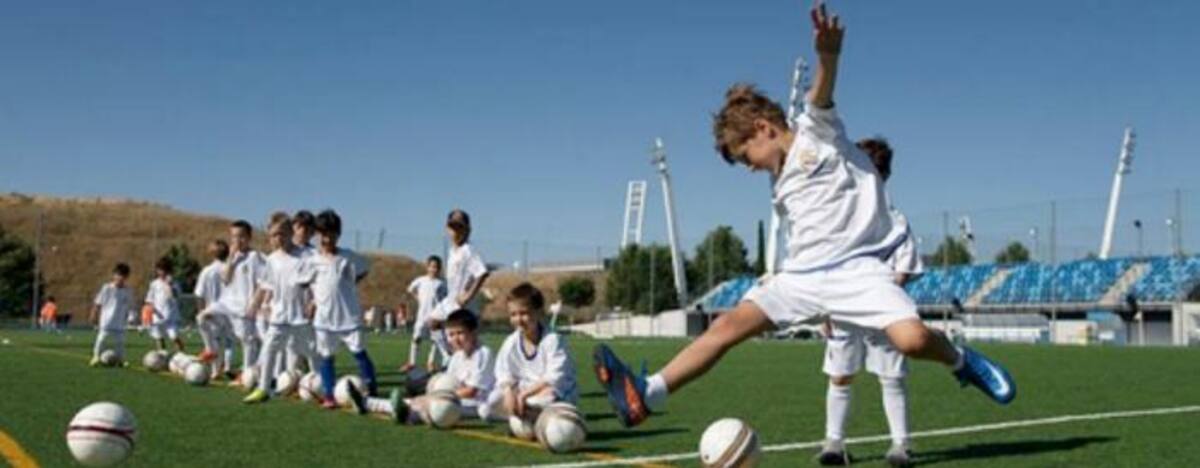 Este lunes se reunieron una veintena de hombres y mujeres, llegados desde todos los puntos de Cisjordania, territorio palestino ocupado desde hace casi medio siglo por Israel. Realmadrid.com