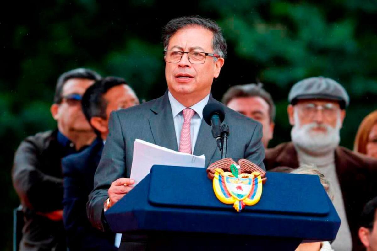 Gobierno socializa texto de reforma que daría ‘superpoderes’ a Petro