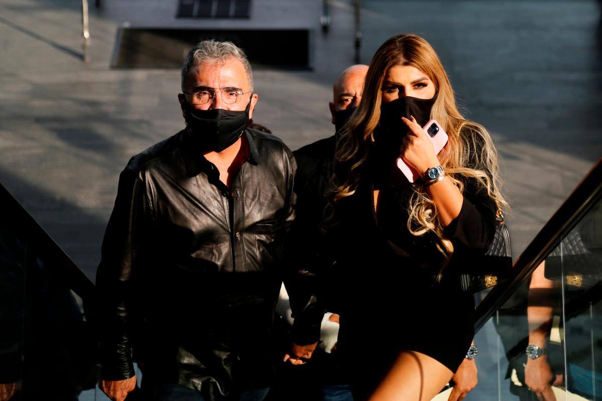 Vicente Fernández Jr y su pareja demandarán a revista mexicana por daño moral