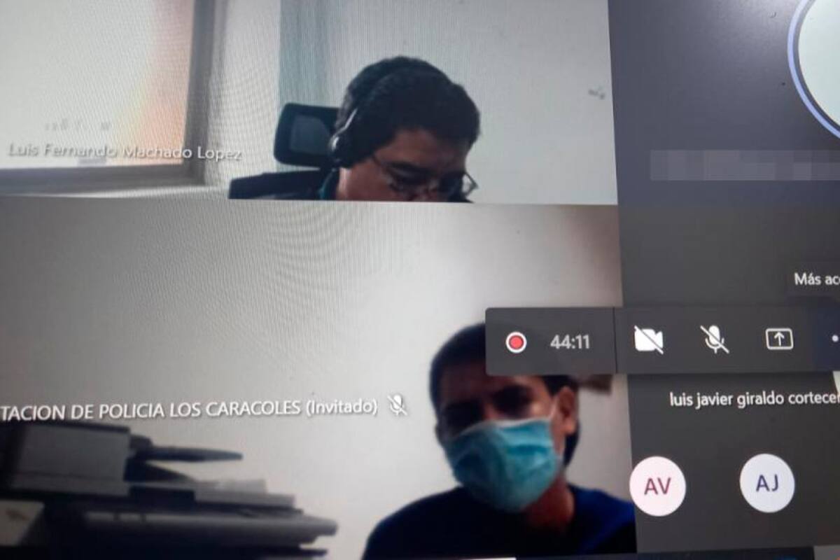 ¡Espantoso! La amarró en su cama, le robó y la abusó sexualmente