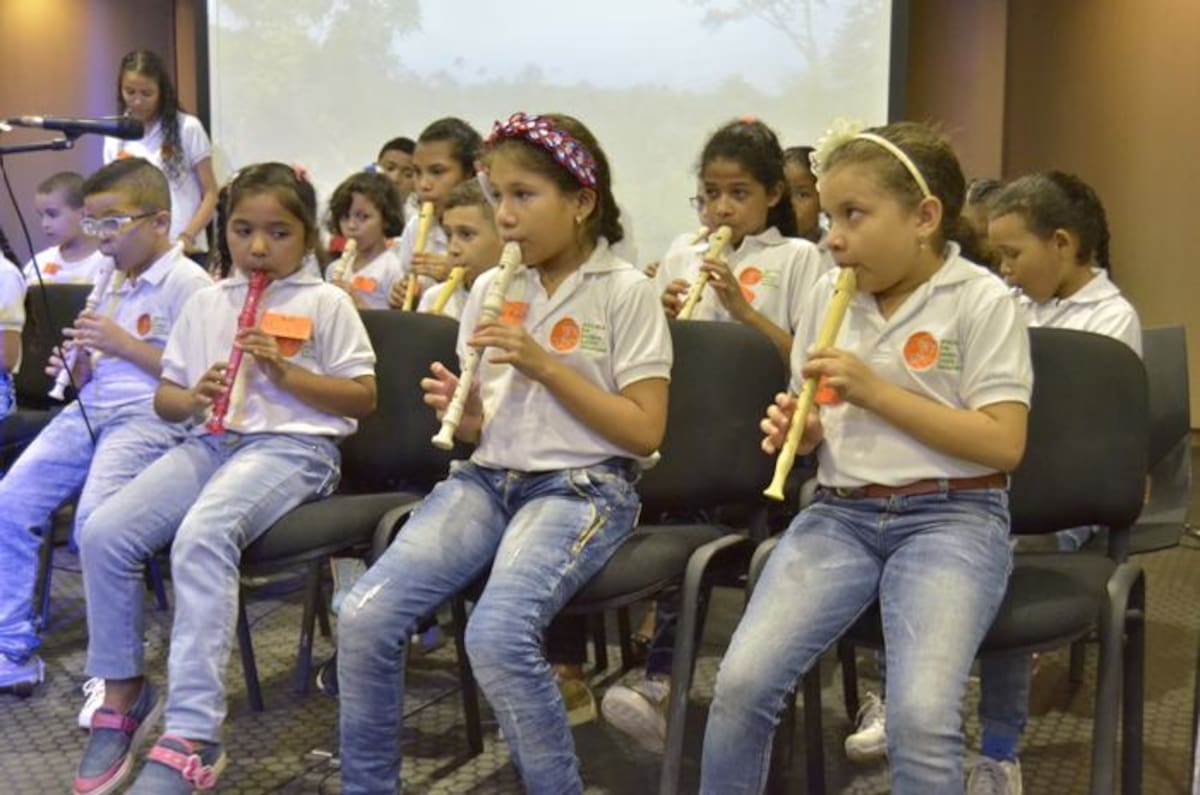 Desde su fundación, la escuela ha beneficiado a más de 900 estudiantes. Lila Leyva Villarreal