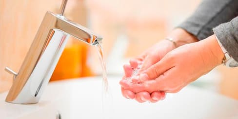 4 recomendaciones para ahorrar agua en edificios empresariales