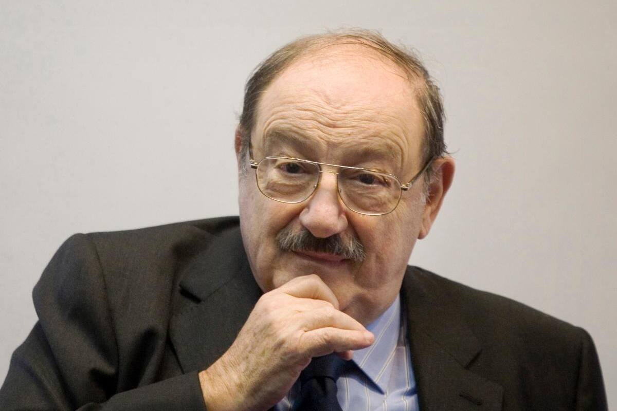 ‘Cómo viajar con un salmón’, obra ‘parcialmente inédita’ de Umberto Eco