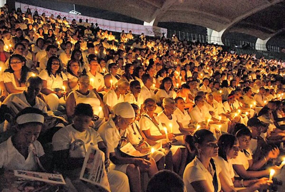 Más de 32 mil jóvenes y adultos se liberaron de las cadenas de la ignorancia. CORTESÍA