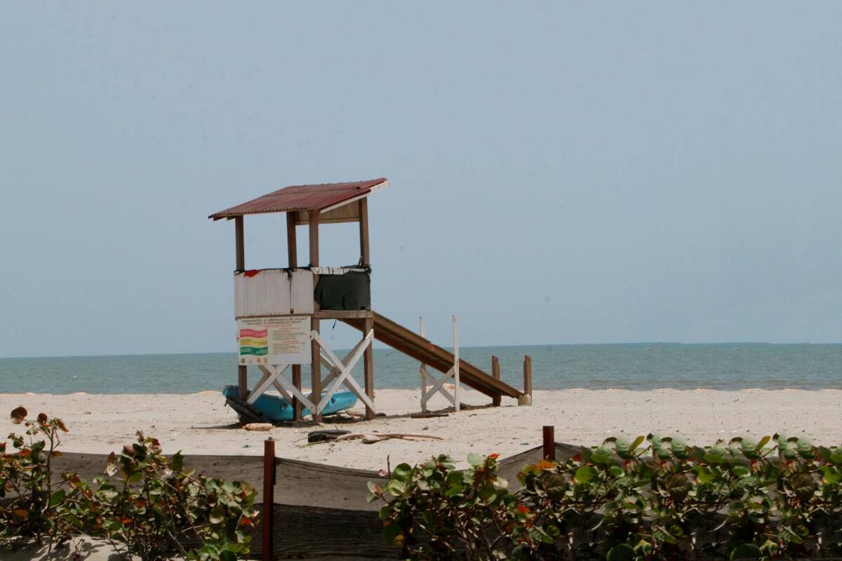 Salvavidas, esperando vinculación laboral para volver a las playas