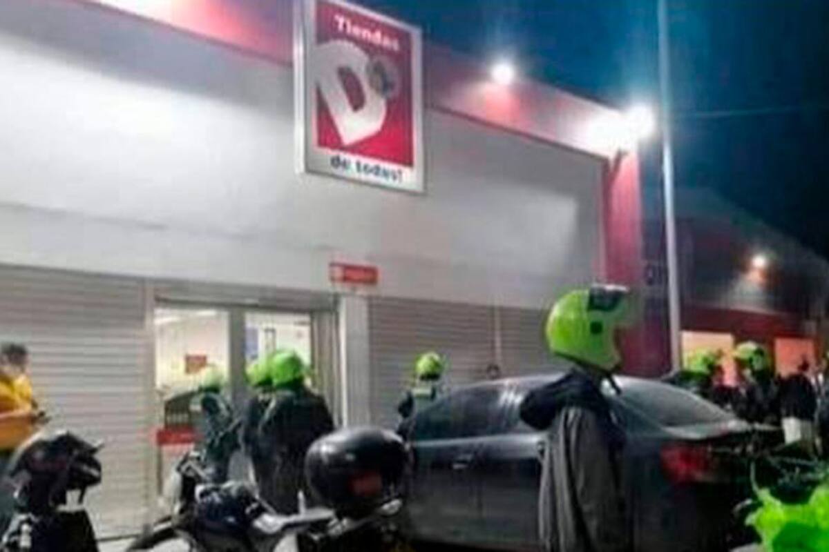 Urgente: atacan a tiros tiendas D1 y Ara