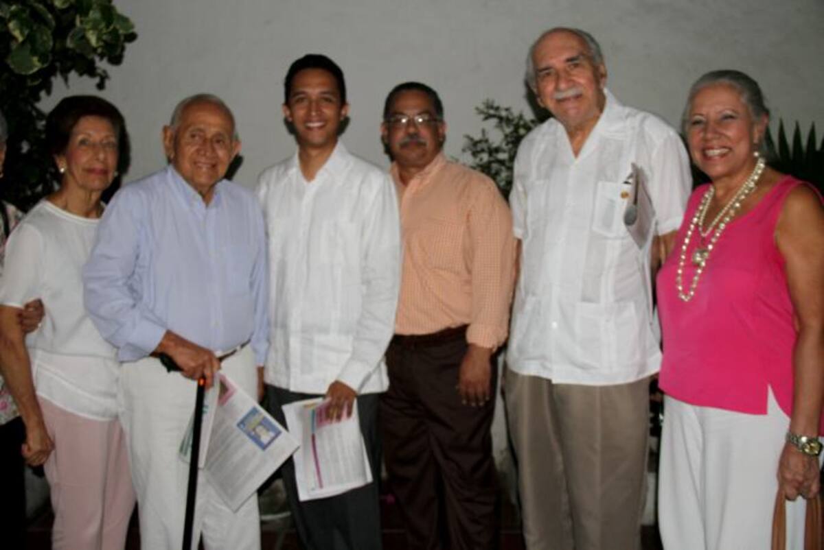 Rosa de Cruz, Pedro Cruz, Gustavo Pinedo, César Redondo, Jaime Barrios y Manuela Berrocal. ZENIA VALDELAMAR