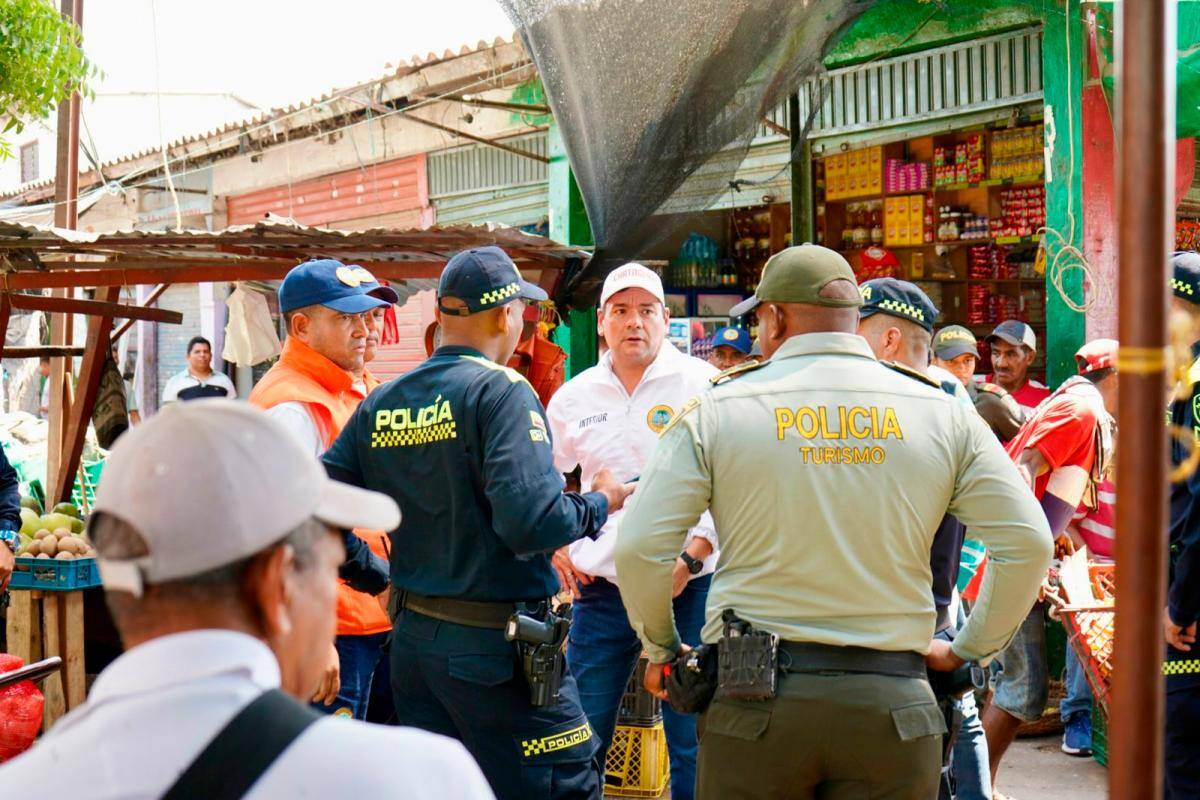 Operativo en el mercado de Bazurto dejó 20 establecimientos suspendidos