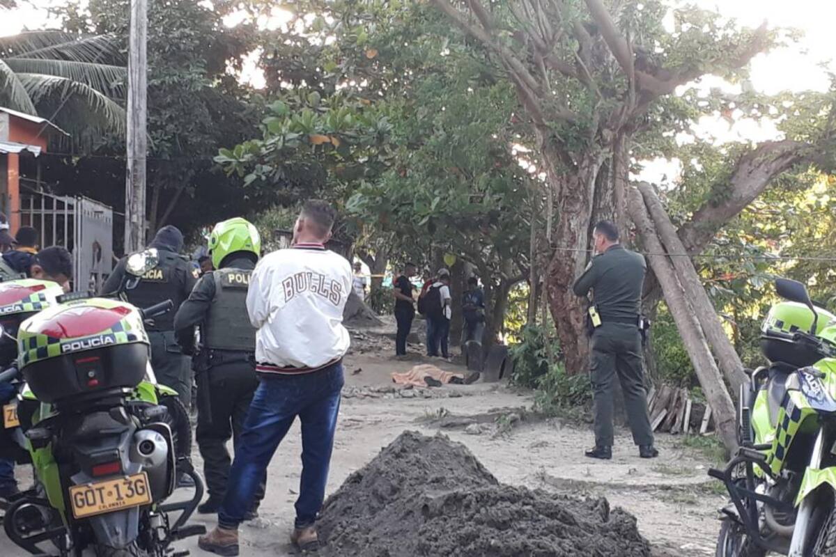 Propinándole 3 balazos, asesinan a un joven cerca de un arroyo