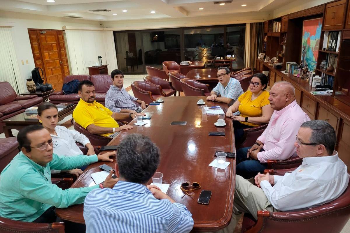 Empresarios, gremios y centrales obreras, juntos por el futuro de Cartagena