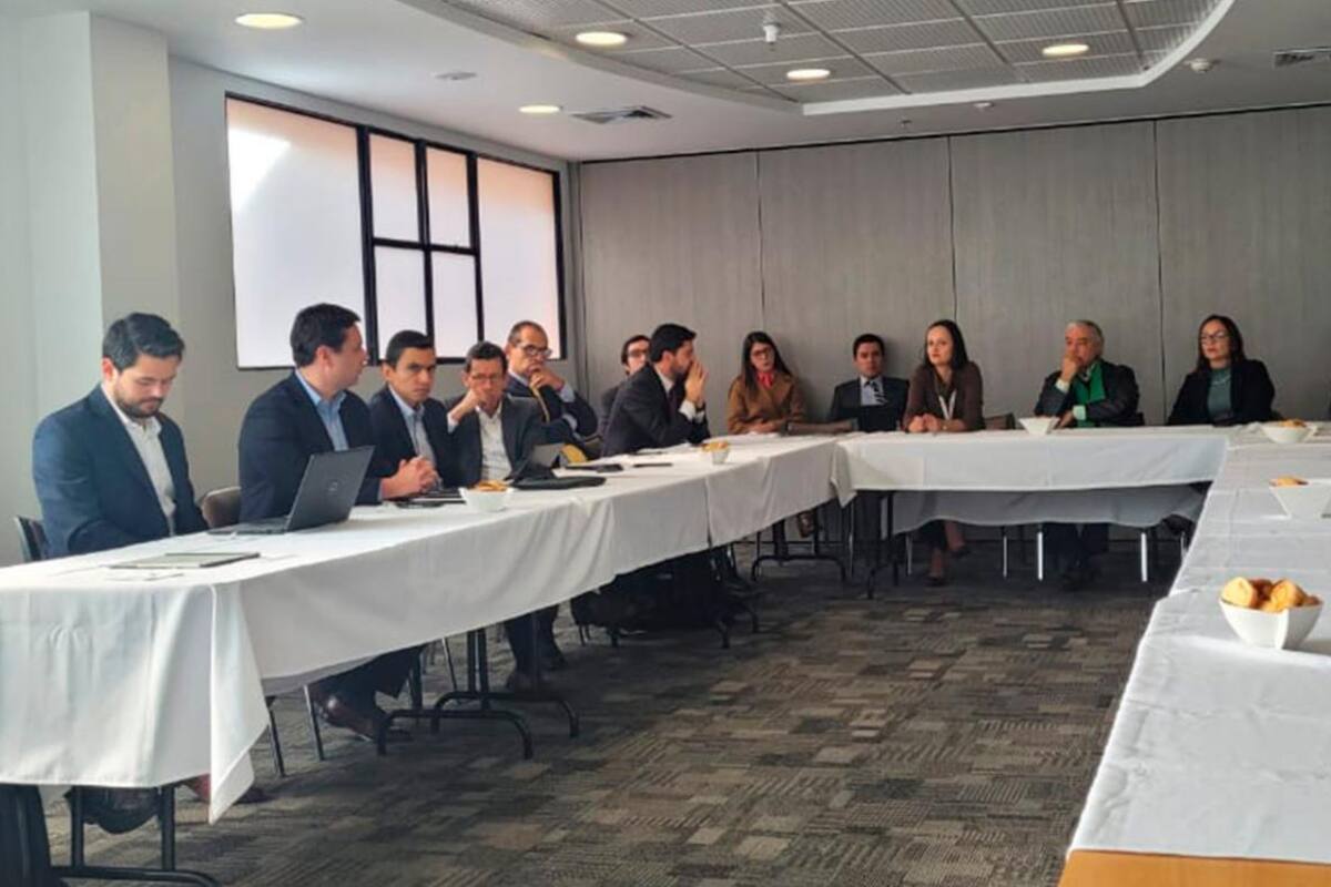 Buscan estrategia para impulsar el mercado de valores colombiano