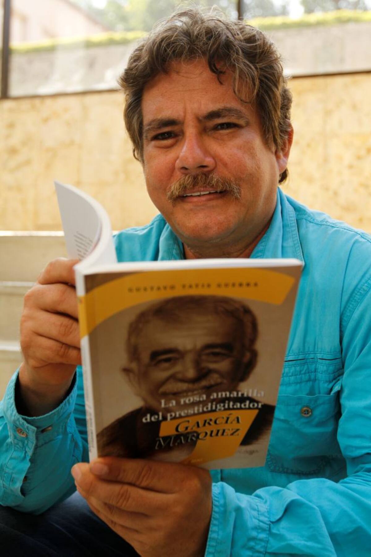 En el libro Tatis relata episodios muy discretos del escritor. Julio Castaño