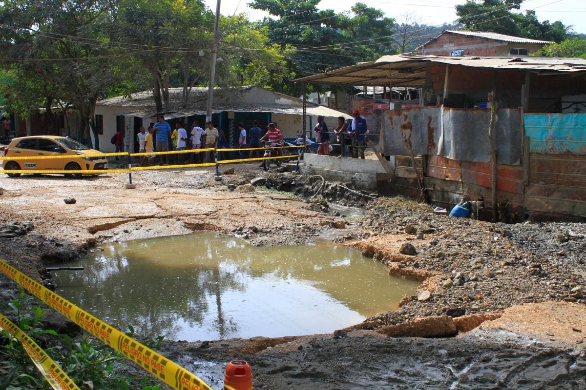 El daño de una tubería que dejó a media ciudad sin agua