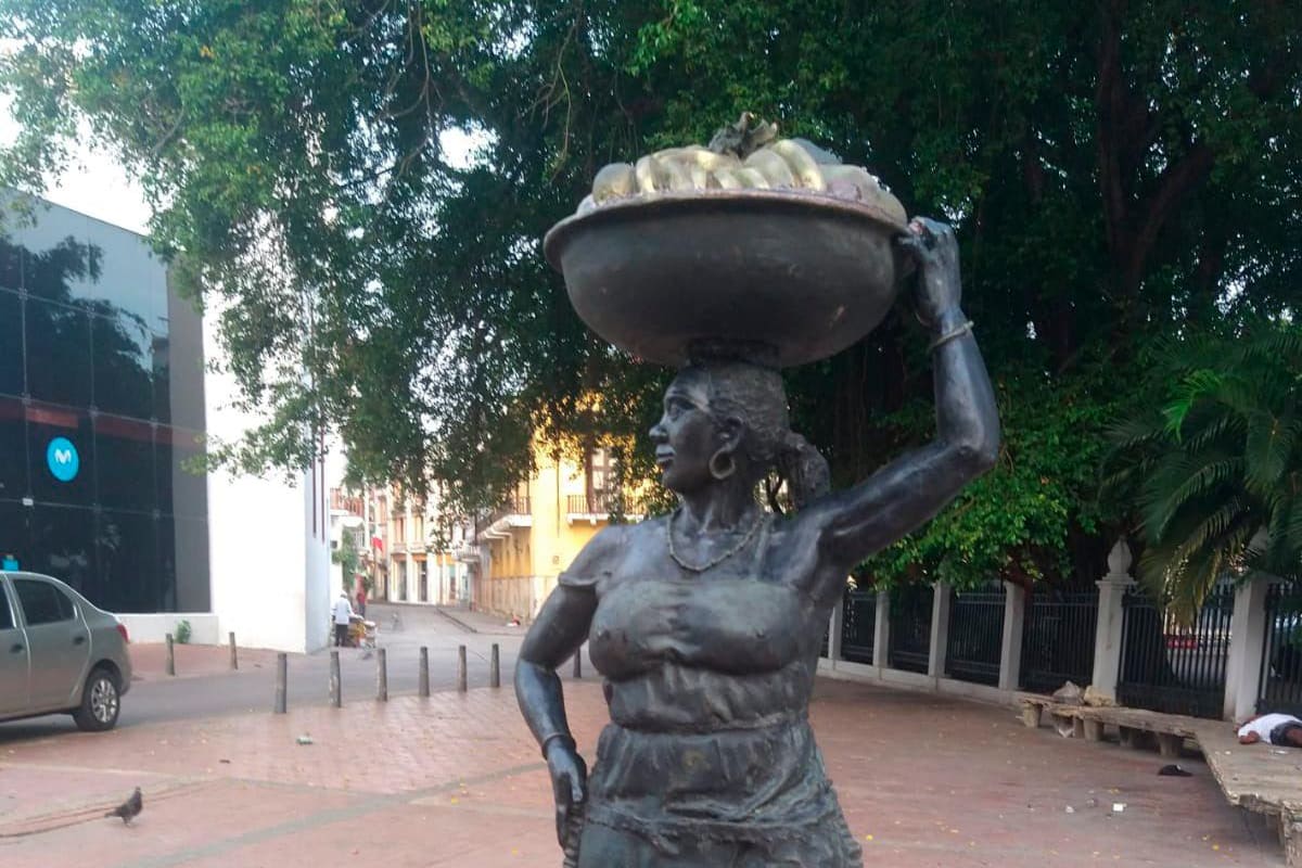 Escultura de La Palenquera fue restaurada y trasladada al Centro Histórico