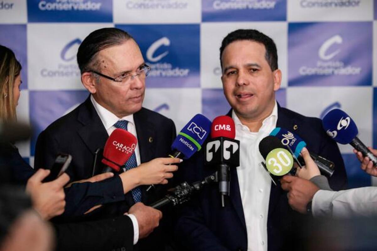 Gobierno tomará tinto con los conservadores para salvar la reforma a la salud